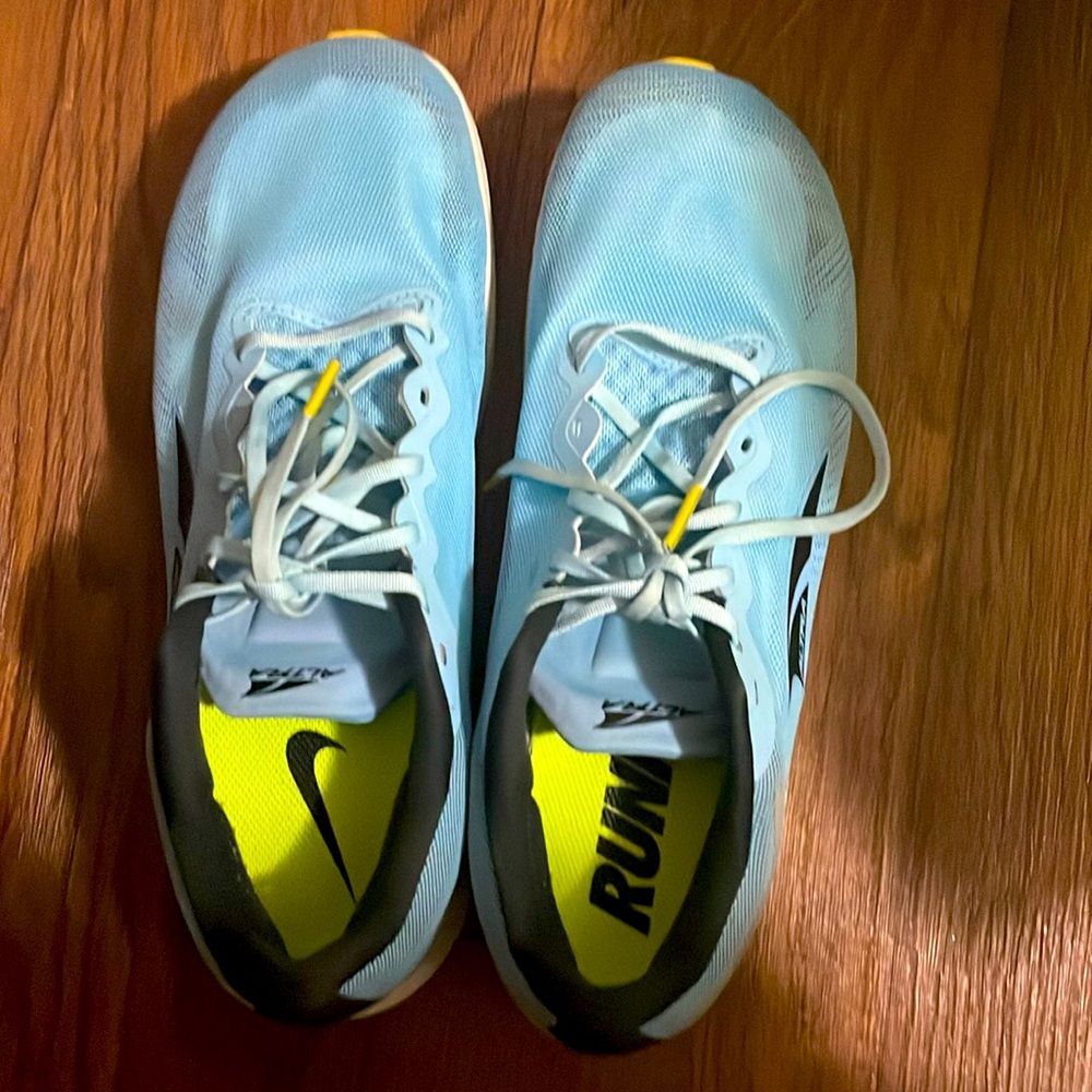 Nike Altra Mens Athletic Shoes Size 11.5